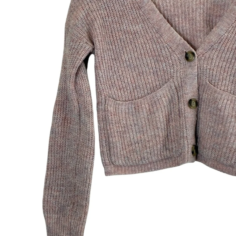 Old Navy | Pink knit wool blend cropped button front chunky cardigan